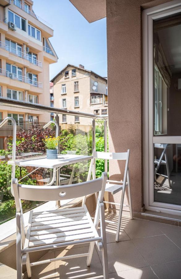 Elegant Spotless Apartment In Sofia Center Exteriör bild