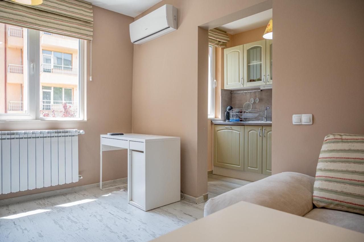 Elegant Spotless Apartment In Sofia Center Exteriör bild